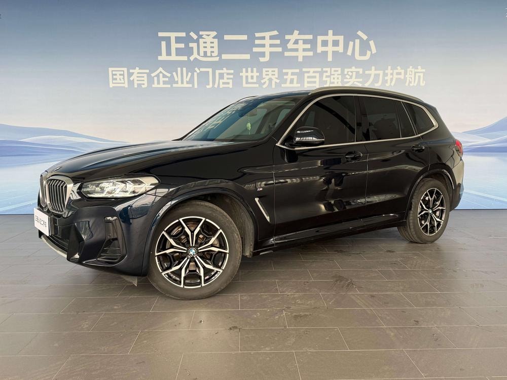 BMW X3 2022 — фото автомобиля 1