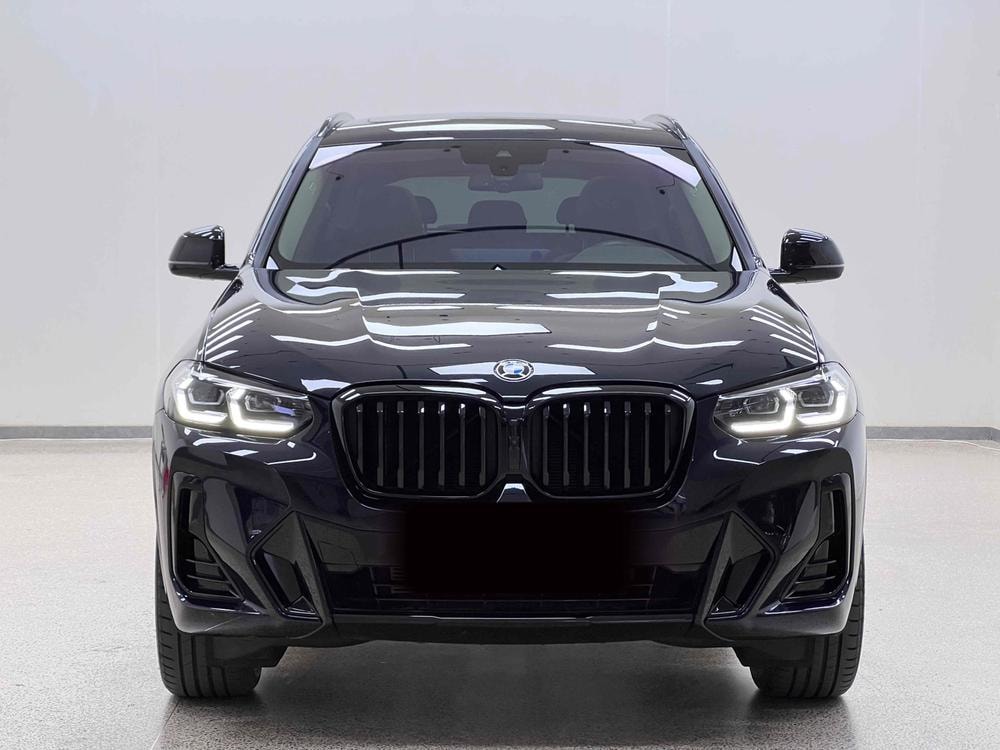BMW X3 2022 — фото автомобиля 1