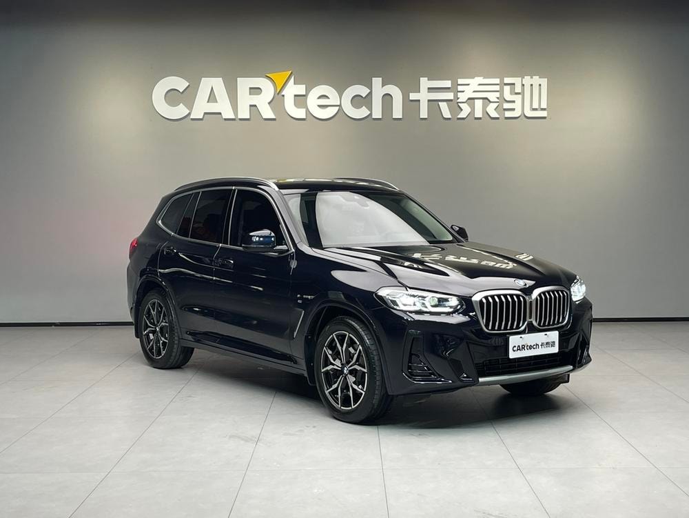 BMW X3 2022 — фото автомобиля 1