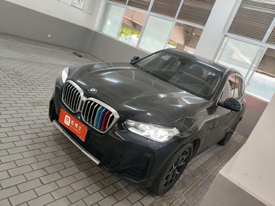 BMW X3 2022 — фото автомобиля 1