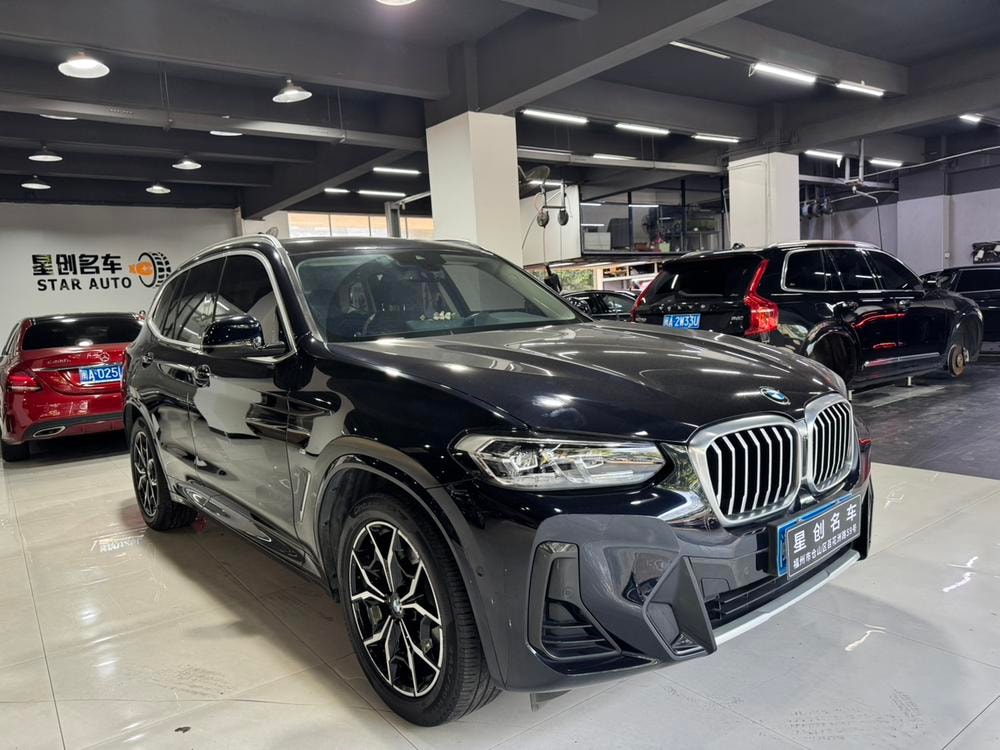 BMW X3 2022 — фото автомобиля