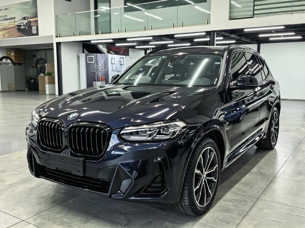BMW X3 2022 — фото автомобиля 1