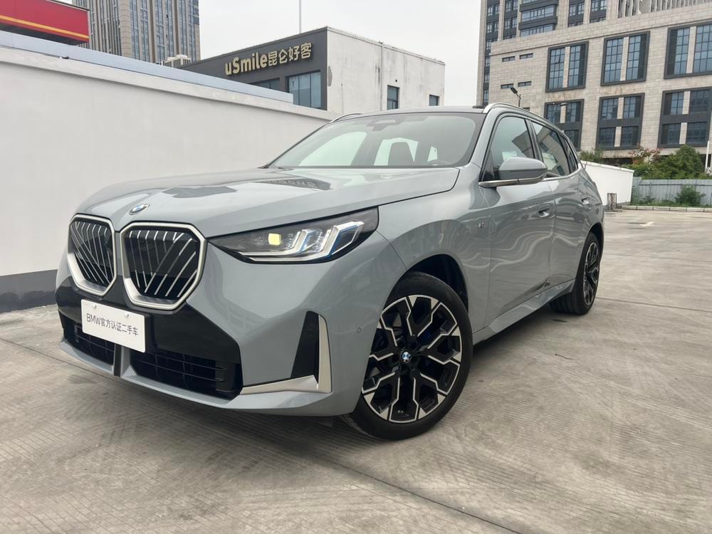 BMW X3 2025 — фото автомобиля 1