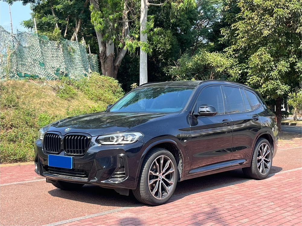 BMW X3 2023 — фото автомобиля