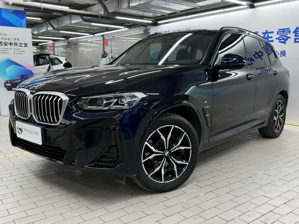 BMW X3 2022 — фото автомобиля 1