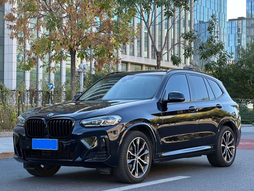 BMW X3 2023 — фото автомобиля