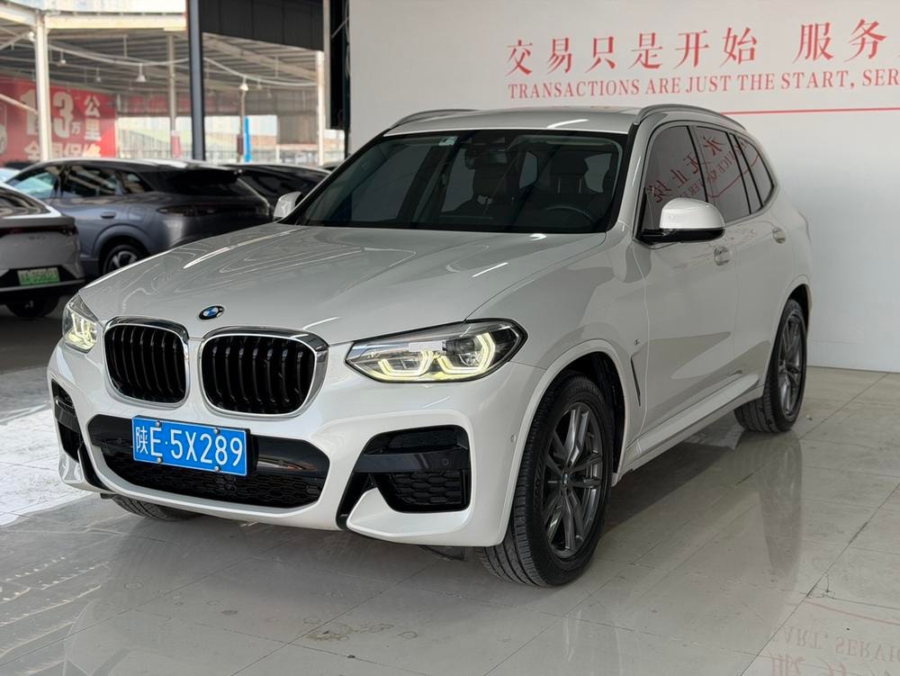 BMW X3 2021 — фото автомобиля 1