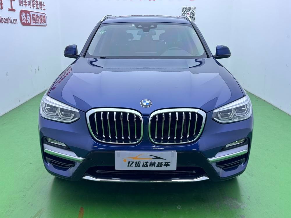 BMW X3 2018 — фото автомобиля 1