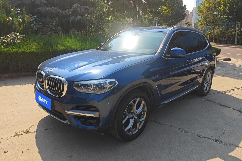 BMW X3 2020 — фото автомобиля