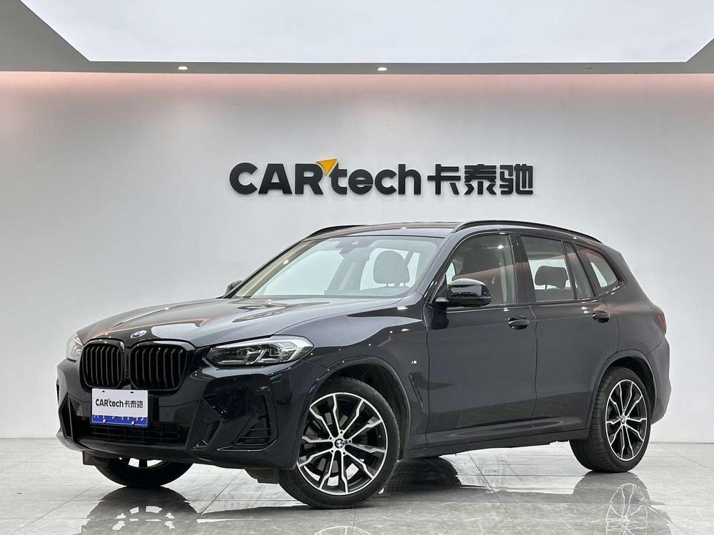 BMW X3 2022 — фото автомобиля 1