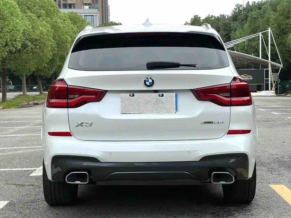 BMW X3 2020 — фото автомобиля 1