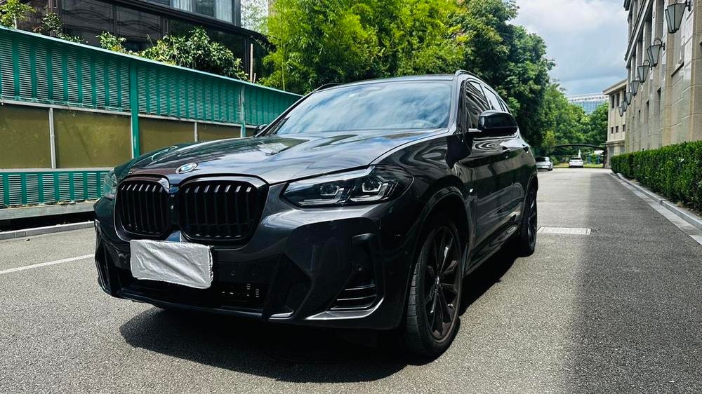 BMW X3 2022 — фото автомобиля