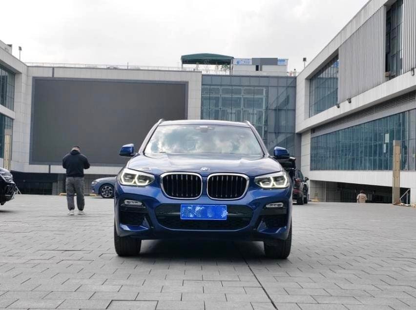 BMW X3 2019 — фото автомобиля