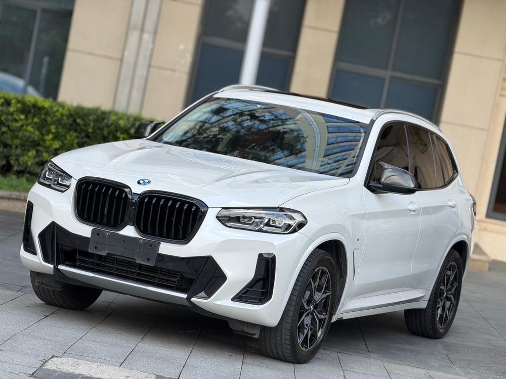 BMW X3 2022 — фото автомобиля