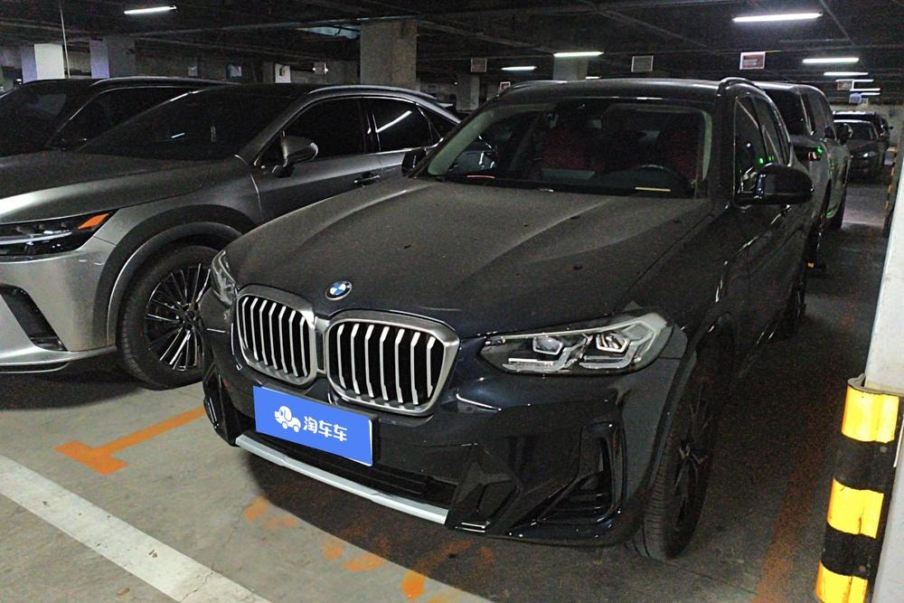 BMW X3 2022 — фото автомобиля 1
