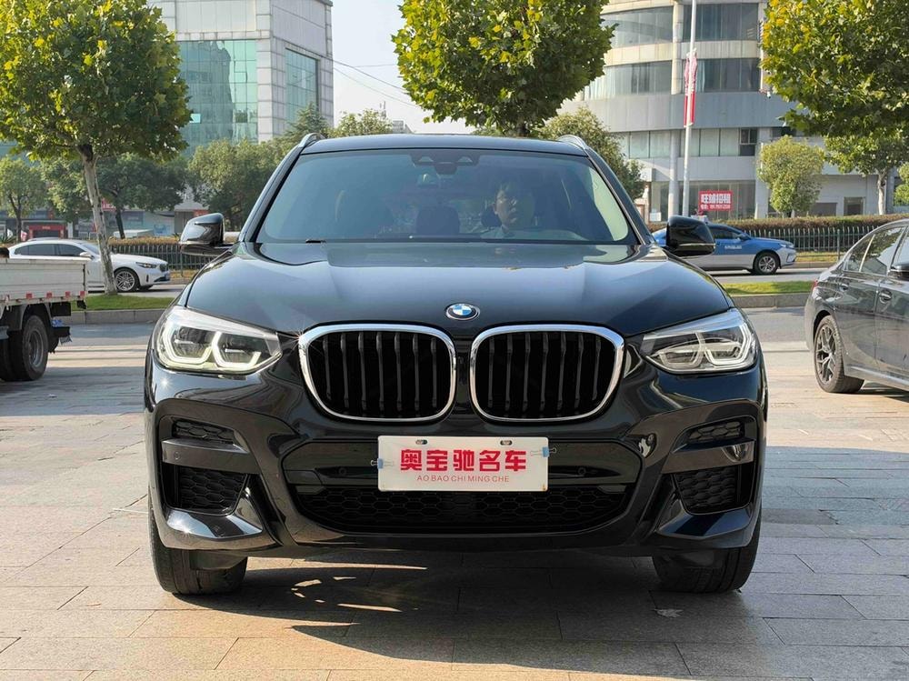 BMW X3 2020 — фото автомобиля 1
