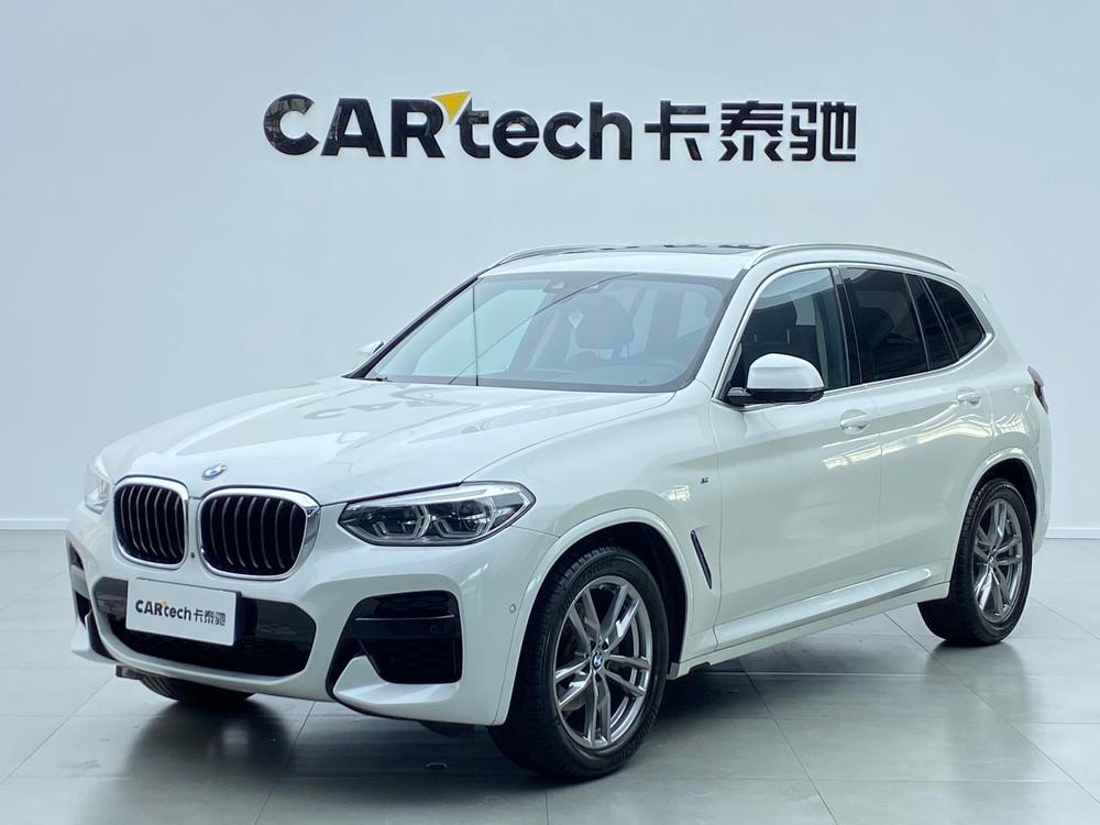 BMW X3 2021 — фото автомобиля