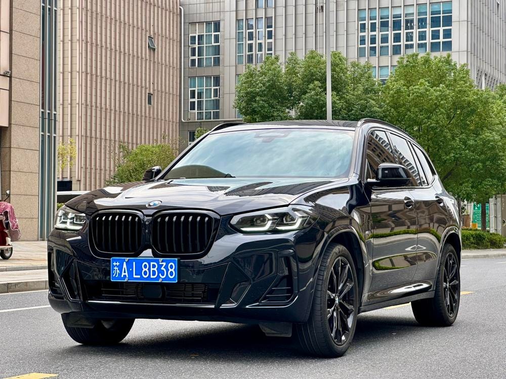 BMW X3 2023 — фото автомобиля