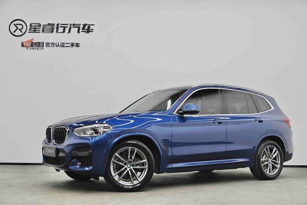 BMW X3 2021 — фото автомобиля