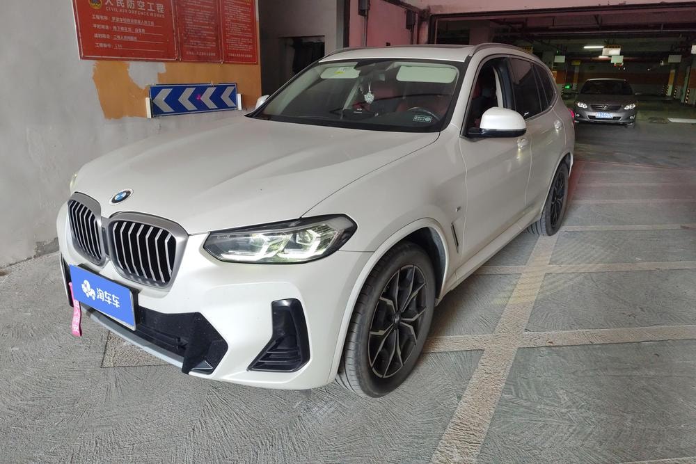 BMW X3 2022 — фото автомобиля