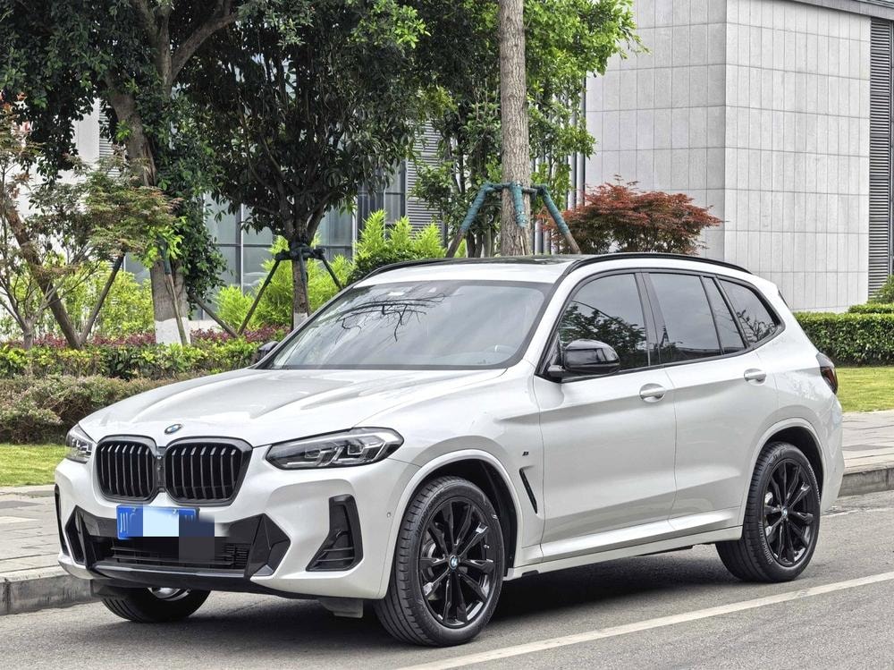 BMW X3 2022 — фото автомобиля