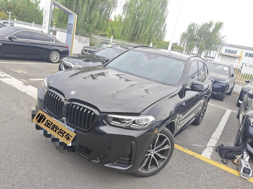 BMW X3 2023 — фото автомобиля