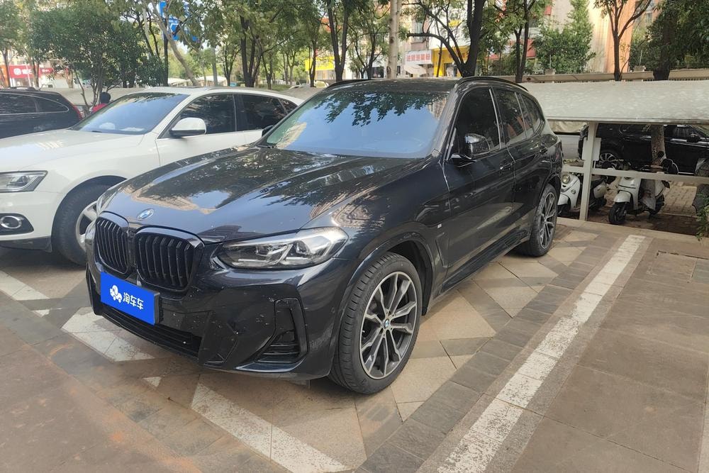 BMW X3 2022 — фото автомобиля
