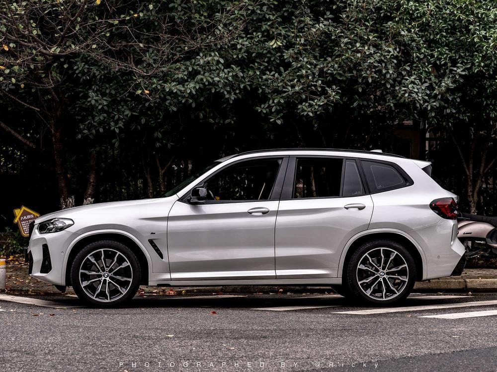 BMW X3 2023 — фото автомобиля