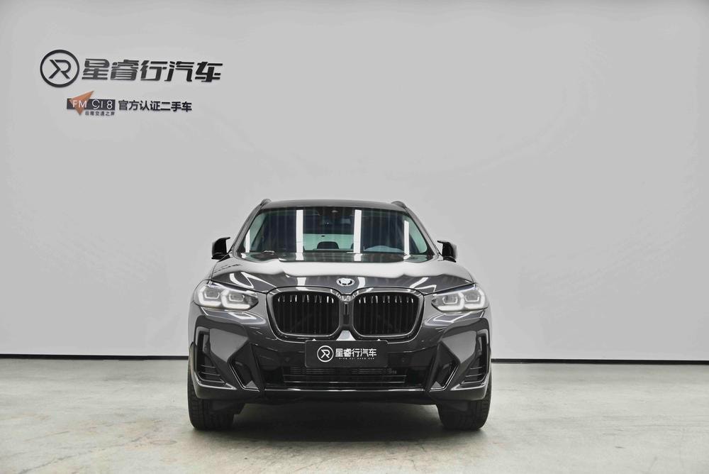 BMW X3 2022 — фото автомобиля