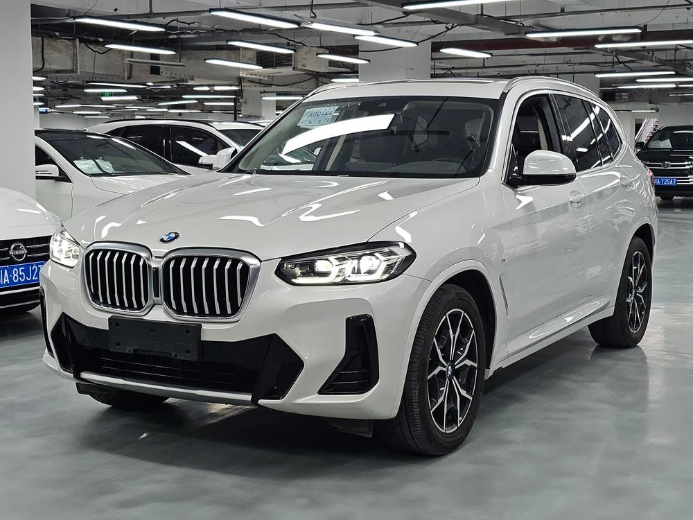 BMW X3 2022 — фото автомобиля