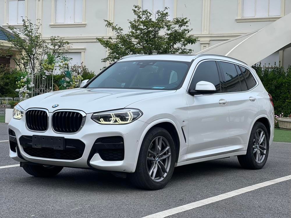 BMW X3 2020 — фото автомобиля