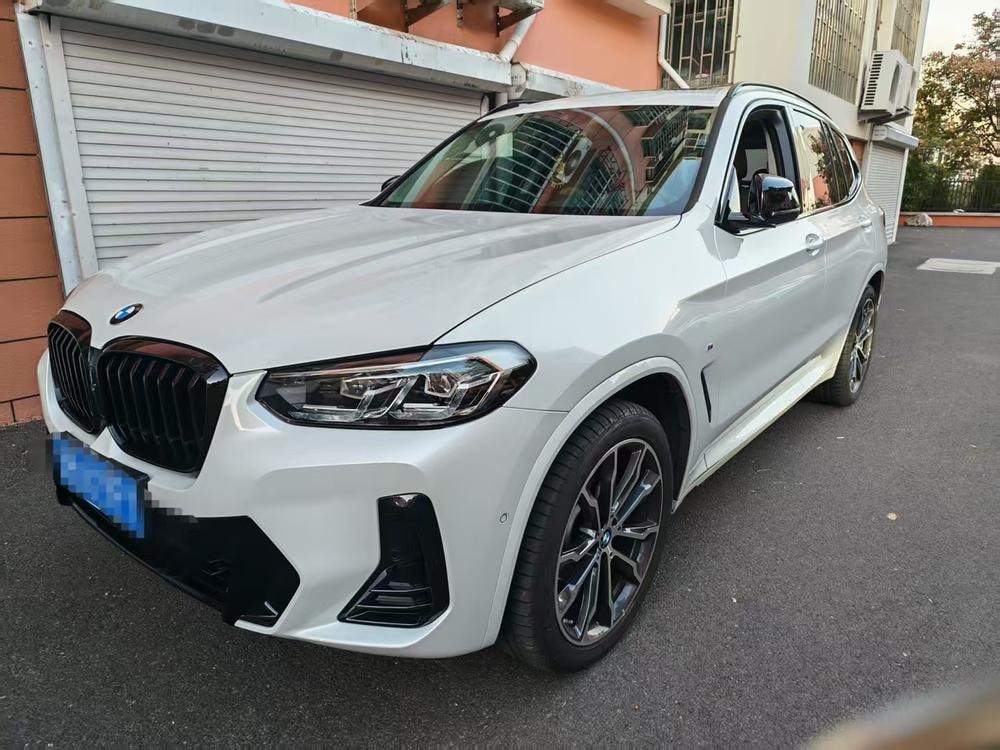 BMW X3 2023 — фото автомобиля