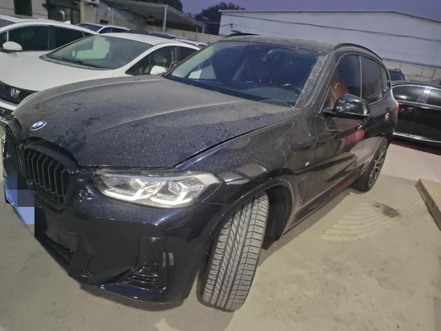 BMW X3 2022 — фото автомобиля