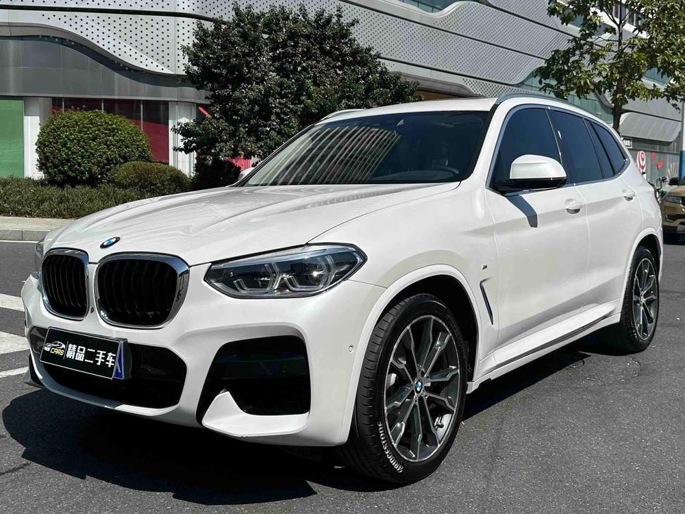 BMW X3 2021 — фото автомобиля
