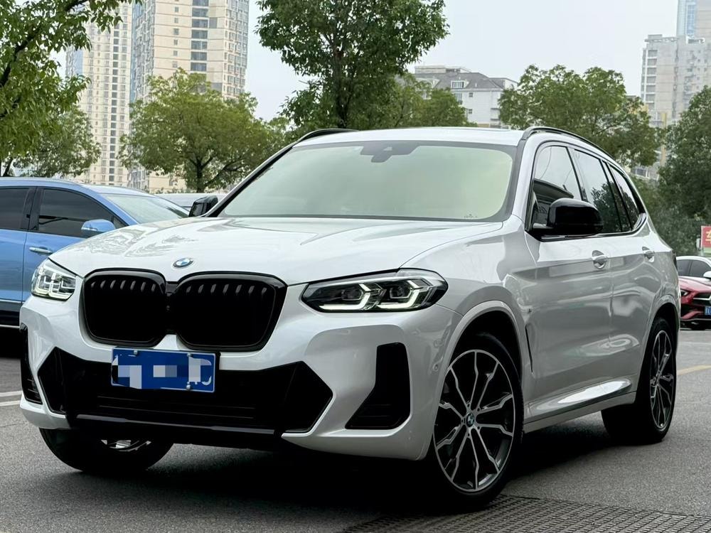 BMW X3 2022 — фото автомобиля