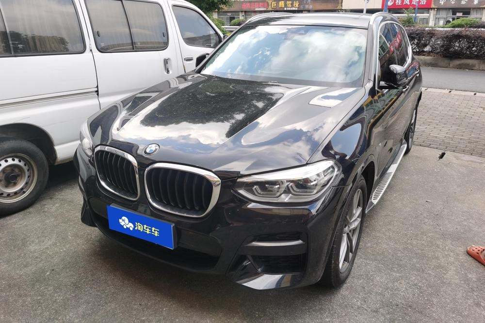 BMW X3 2020 — фото автомобиля