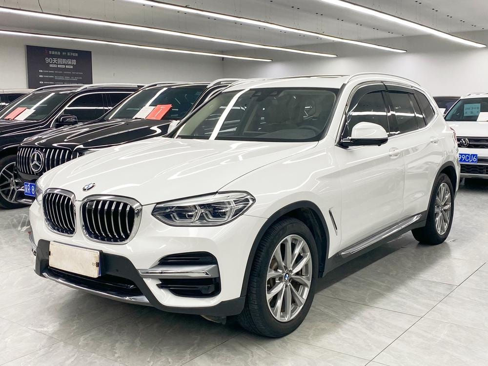 BMW X3 2020 — фото автомобиля