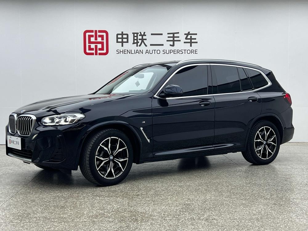 BMW X3 2022 — фото автомобиля