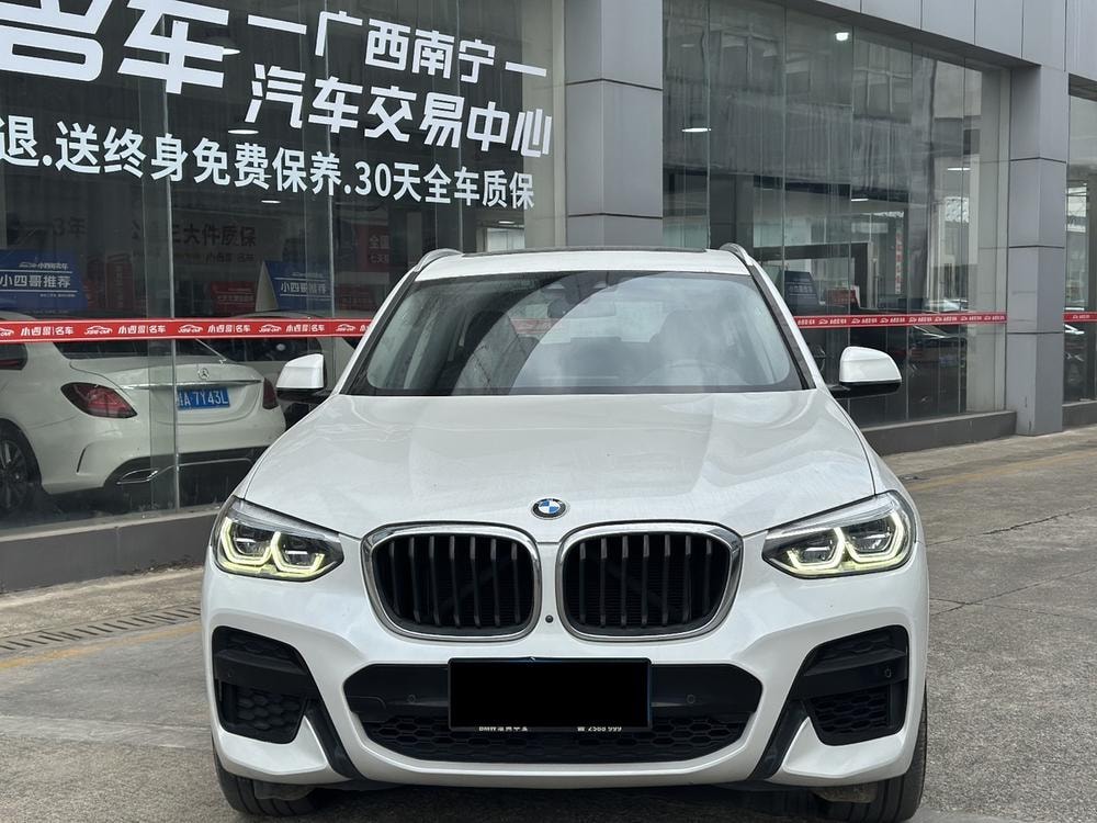 BMW X3 2019 — фото автомобиля
