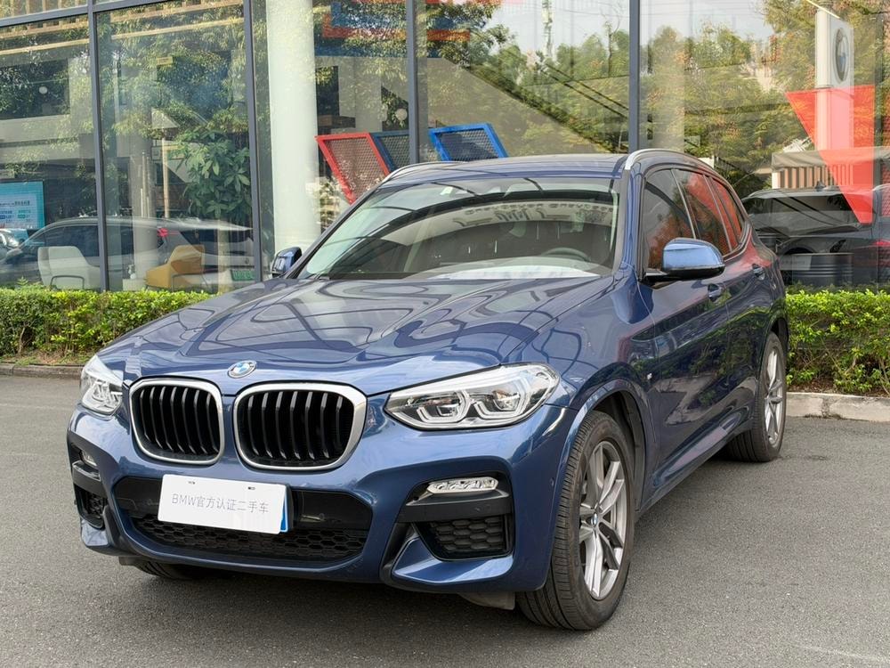 BMW X3 2018 — фото автомобиля