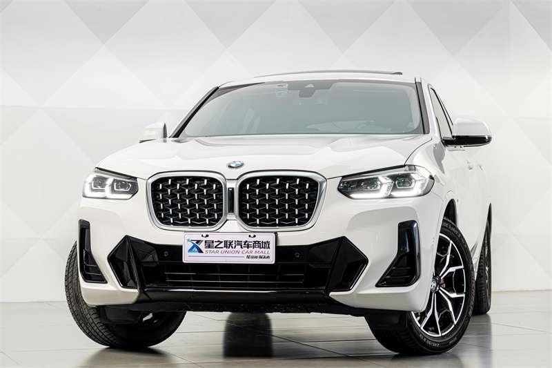 BMW X4 2022 — фото автомобиля 1