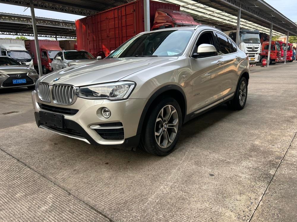 BMW X4 2016 — фото автомобиля