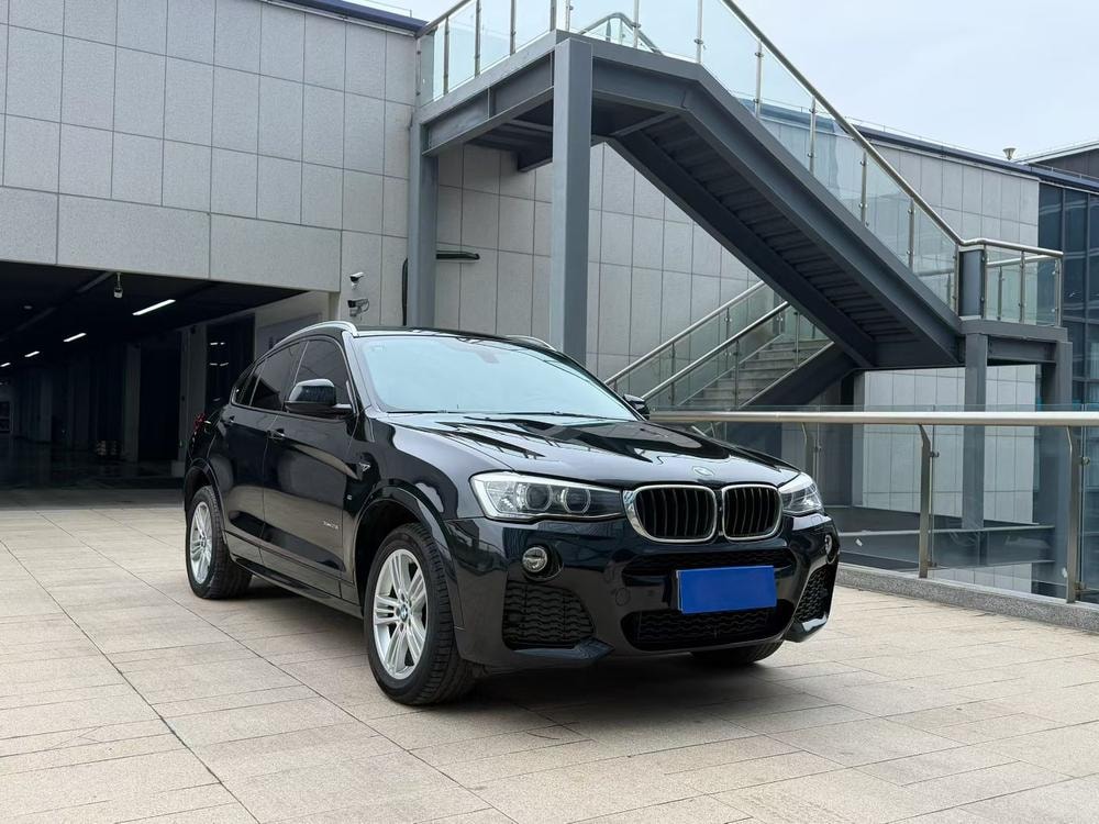 BMW X4 2016 — фото автомобиля 1