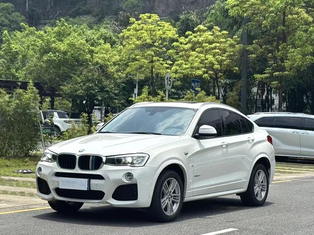 BMW X4 2016 — фото автомобиля 1