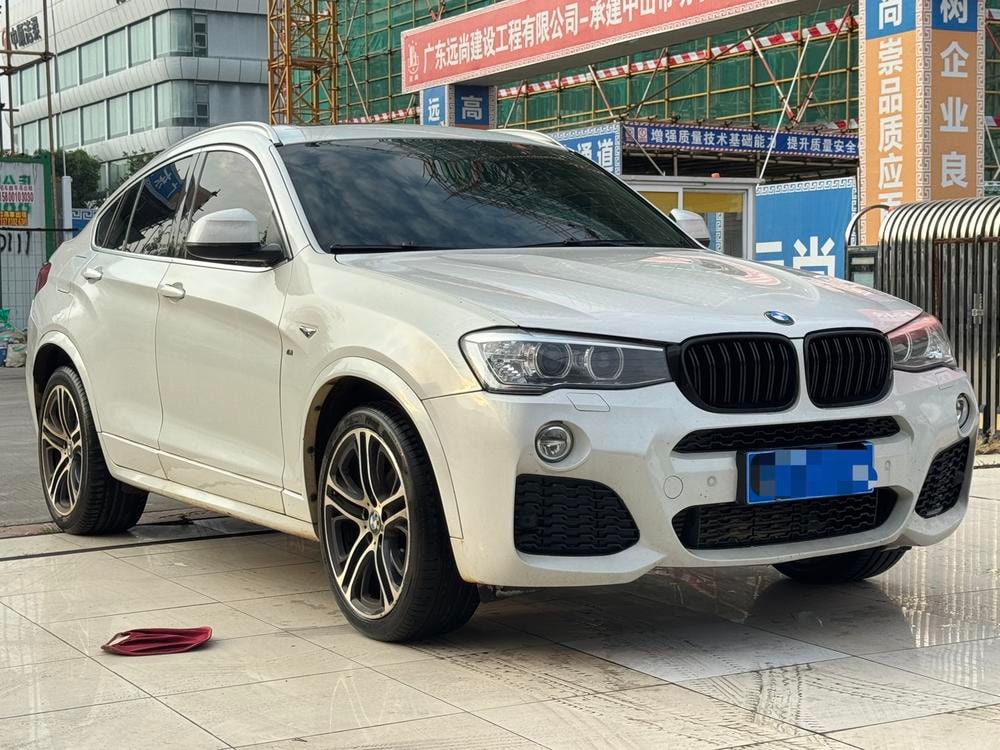 BMW X4 2016 — фото автомобиля
