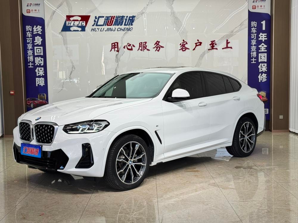 BMW X4 2022 — фото автомобиля
