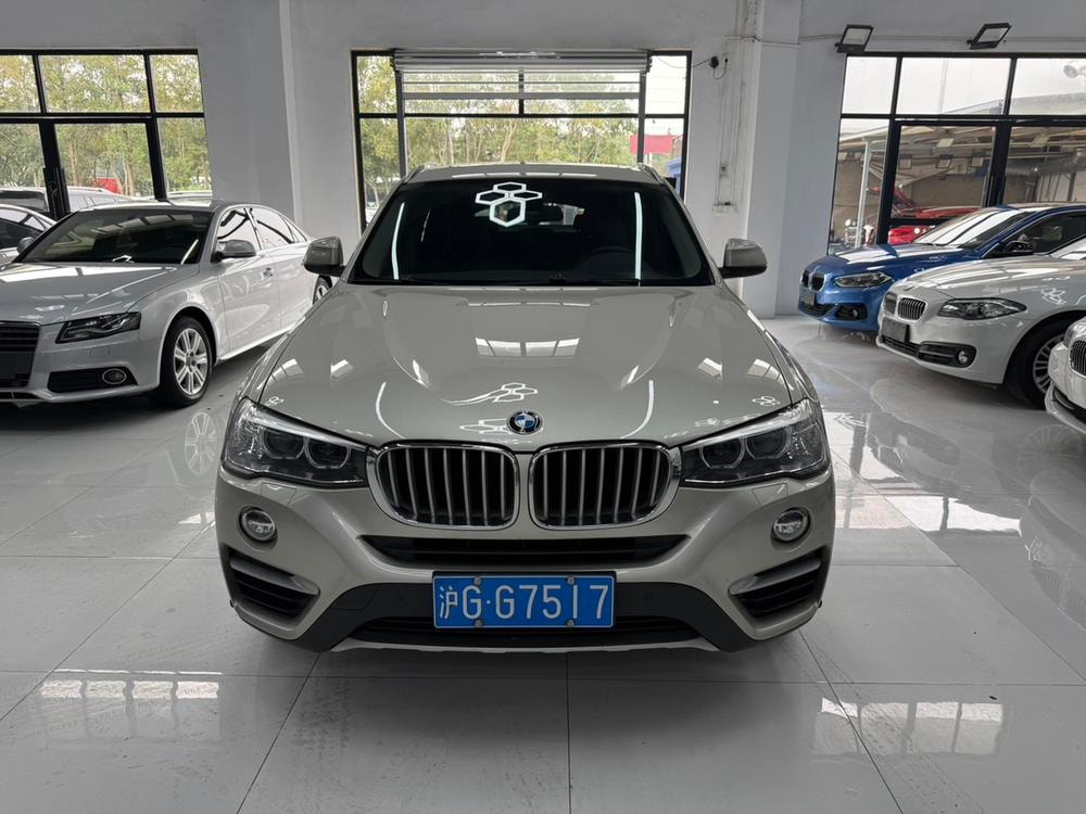 BMW X4 2016 — фото автомобиля