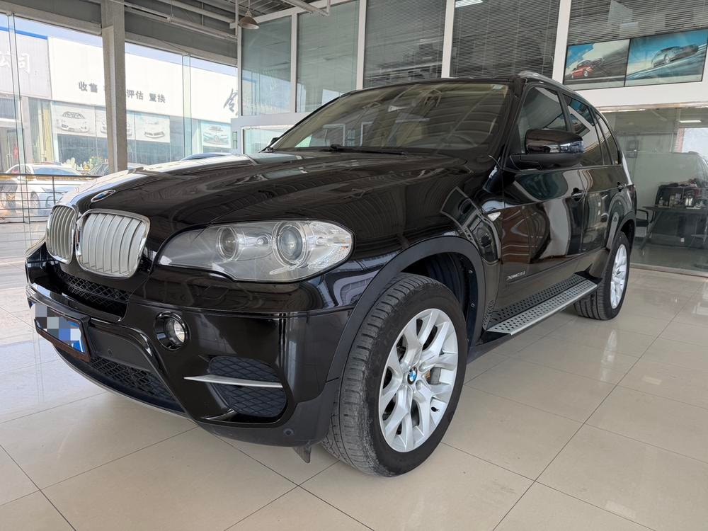 BMW X5 2012 — фото автомобиля