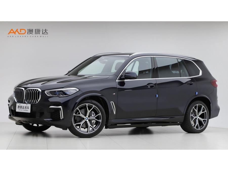 BMW X5 2022 — фото автомобиля