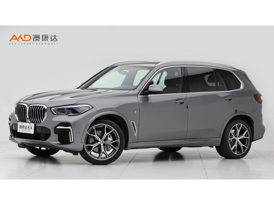 BMW X5 2022 — фото автомобиля